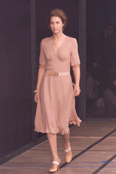 Look 10